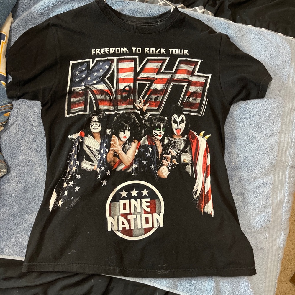 Kiss Band Tee